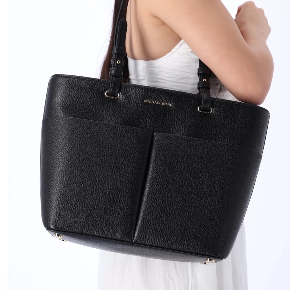 Retail:$498 Michael Kors Bedford Black Leather Medium Top Zip Tote Bag NWT